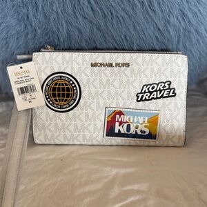 Michael Kors Jet Set Travel Optic White & Silver Double Zip Travel Wristlet NWT